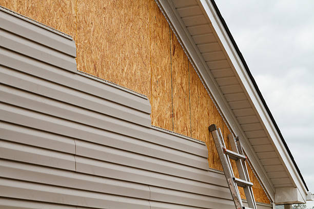 Professional Siding Inspection technician working in Lincolnton, NC